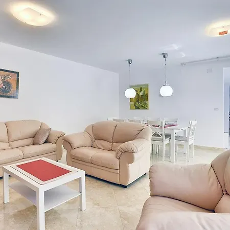 Lorin Villa